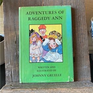 VINTAGE 1979 Adventures of Raggedy Ann Children’s Book